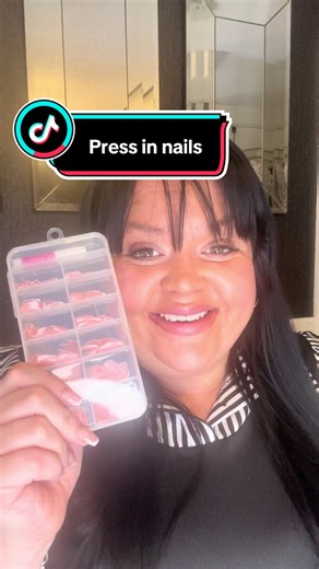 French Glossy Press-On Nails (120pcs) – short square ballerina coffin full-cover colourblock artificial nail tips for quick salon-style extensions. #PressOnNails #FrenchNails #NailExtension #GlossyNails #tiktokmademebuyit