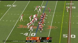 Burrow falls on loose ball for major loss after miscommunication causes errant snap