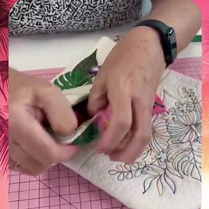 9.8K views · 118 reactions |  FREE Sew-Along: Tropical Flowers Purse!  January 23rd – February 13th 淋 Download the FREE ITH design, stitch along, and connect with our embroidery community for a chance to win prizes!  Join Now! Don’t miss out— entries close on February 13th!  | Sweet Pea Machine Embroidery | Facebook