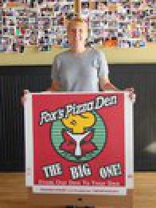 Bites Nearby: Fox's Pizza Den