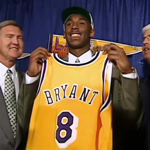 Remembering Kobe Bryant's Legacy in 2006