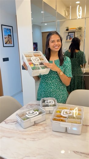 RIDDHI MANSURIYA on Instagram: "Multi Compartment storage Box for fruits, Dry fruits, snacks, sweets and spices 🍟🥟🌮🍅🍇🍉🍊🍎🥜🥝🍩🥧🍪🥨🍫🍬🍭🍫 Must have for every home 💛 • Stylish storage box for a neat and organized kitchen. • Separate compartments for snacks, dry fruits, and essentials. • Airtight lid keeps food fresh and safe. • Perfect for home, office, or picnics; available in 4 and 8 compartments comments down to get direct link in DM 🔗 #multicompartment #fridgeorganization #fridge