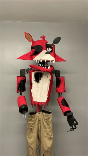 Real Withered Foxy Animatronic First Test #fnaf #fnaffoxy #witheredfoxy #fnaf2