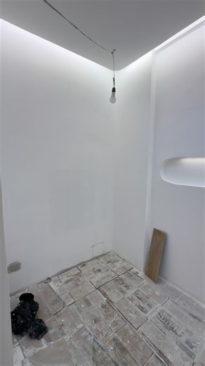 WHY PRIMER IS A MUST BEFORE PAINTING Before you fall in love with the final paint color, there’s one step you should never skip — PRIMER. Primer is the foundation of a quality paint job. It prepares the surface so your paint performs better and lasts longer. Why Primer Matters: ✔️ Better Paint Adhesion – Helps paint stick properly to walls, wood, or metal ✔️ Smooth & Even Finish – Fills minor pores, hairline cracks, and imperfections ✔️ Color Accuracy – Prevents old colors or stains from bleedin