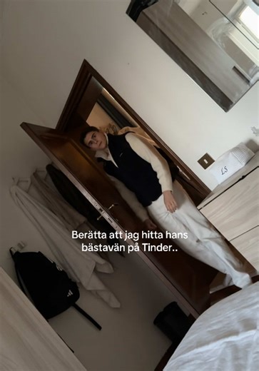 Boyfriend Prank Gone Wrong: Tinder Surprise Reveal