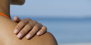 An expert reveals her top tips for tanning hands and feet