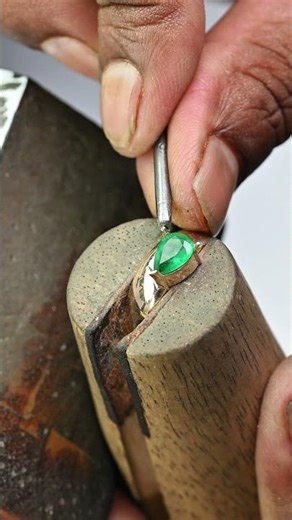 Emerald Gold Ring Manufacturing Process | Emerald Solitaire Ring