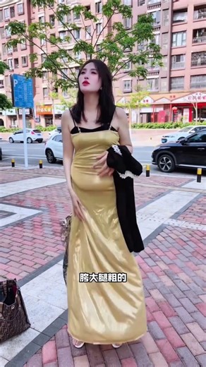 A must-have for plus-size ladies! High-waisted A-line skirt, amazing at hiding a tummy!