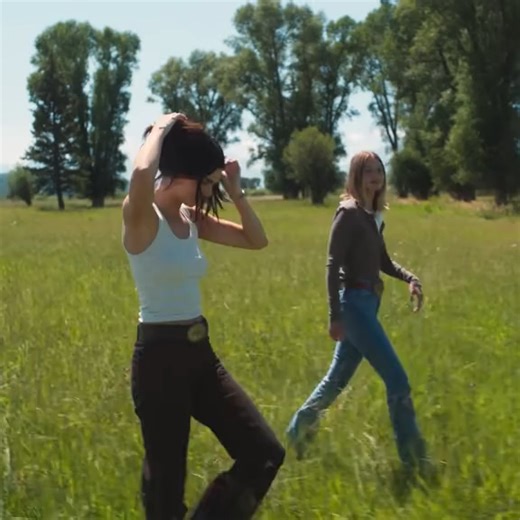 🔗: https://voguemagazine.visitlink.me/uM1gf2 We're already seated for "Kenny Wants A Cowboy." At the link above, watch Vogue's 2025 October dual cover stars Gigi Hadid and Kendall Jenner have an honest conversation about each other's lives, careers, and of course, cowboys, for the latest #InConversation episode. | Vogue