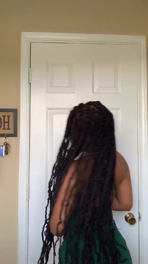 I did it...like a week ago but it STILL looks good 🥰 #fauxlocs #softlocs #hair #ididit #fyp #imnotgonedoit #itwasworthit