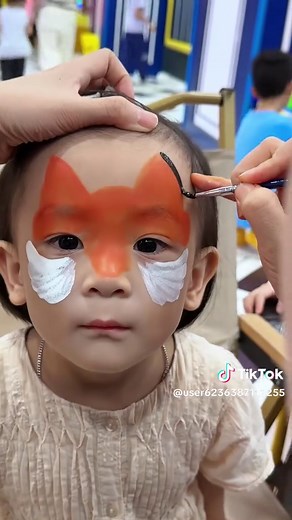 Fox Face Paint Tutorial: Simple Cute Fox Makeup for Costume