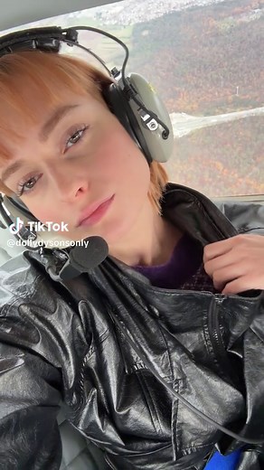 Dolly Dyson (@dollydysonsonly)’s videos with too wet - vilgot