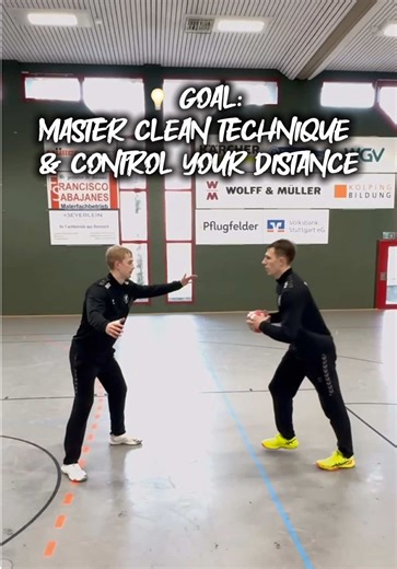 1-gegen-1 Handballübung für Technik und Distanzkontrolle