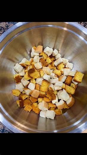 Soie on Instagram: "This turkey dressing is one of my favorites and has become a Thanksgiving staple in my home. Laura Lee Waldon - Jack Waldon and Sandy Nolen’s Mother taught me how to make it when I was about 15 or 16 years old, and I’ve made it every single year since."