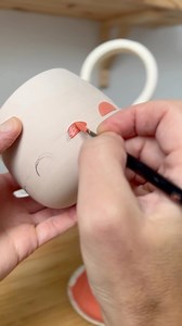 How to decorate a mug ❤️ ••• Follow @annac.no for more! | The Ceramic School