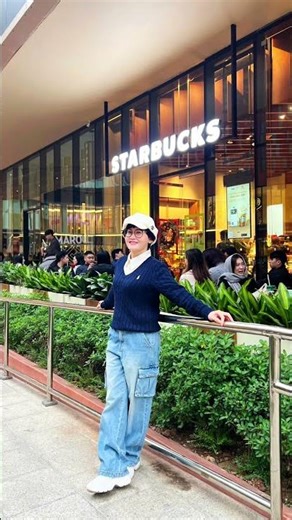 Chỉ là view bên cafe thôi mà