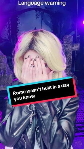 💄 Killer looks. Deadly charm. 🔪 #TiffanyValentine #BrideOfChucky #HorrorBabe #SlayOrDie #duetme To add to spooky season, here is my Tiffany Cosplay from Bride of Chucky. @Hexed Photography @Azrael_Hex @3mifoto @Cosplay Society Magazine