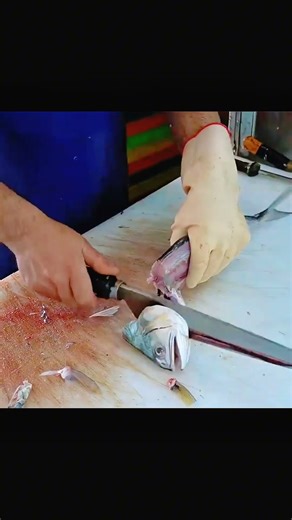 A Day at the Market: How Fresh Fish Is Cleaned and Ready for Cooking. #Fish #Cut #Market #shorts