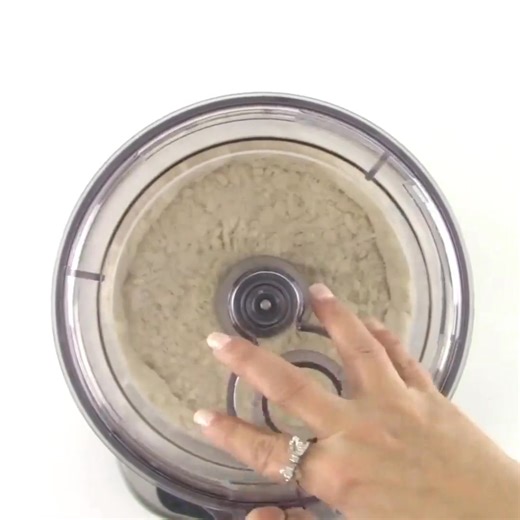 This homemade, guilt-free almond flour pie crust is flaky and super easy to make. It's perfect for all those delicious Keto pie recipes! | Keto Cooking Christian