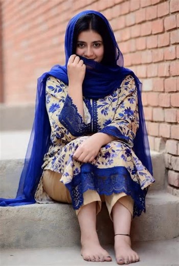 Cute Actress Moments That Melt Hearts