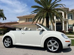 FOR SALE 2007 VOLKSWAGEN NEW BEETLE CONVERTIBLE TRIPLE WHITE EDITION 1 OF 3000 - GORGEOUS BEETLE!
