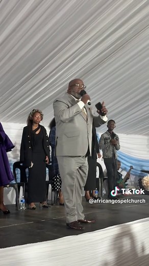 Bab Mathonsi: Ashowing of African Gospel Praise