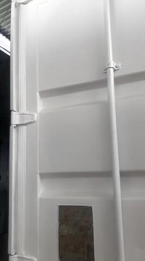 Sala de lubrificação feita com container 20 DC (20 pés)