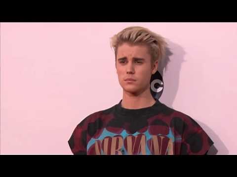 Justin Bieber Red Carpet Fashion AMAs 2015