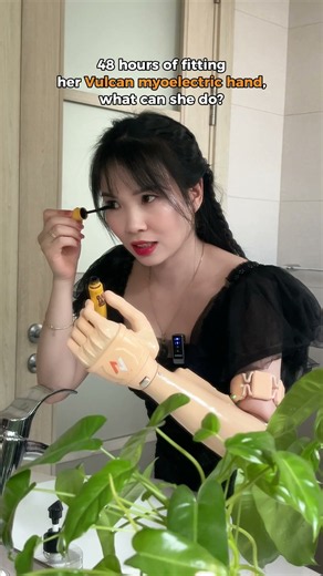 Doing makeup with Vulcan Hand #asmr #makeup #prosthetics #disability #bionics #shorts #selflove