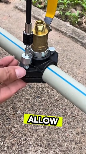 Tapping a pipe, made easy. ​#PipeTapping #DIYPlumbing | DIY Handyman Tools