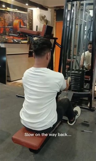 Build a THICK Back Fast 🔥 | Cable Row Machine