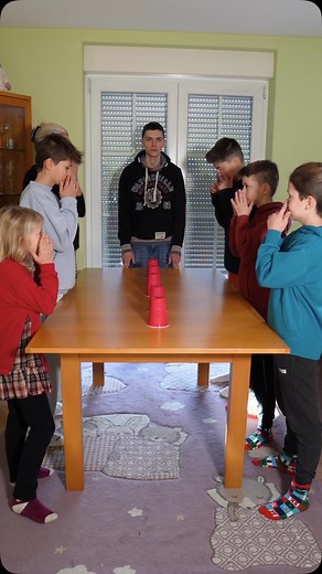 Reaktionstest- Wer ist am schnellsten? #reel #reaktionstest #family #challenge #spaß #fun | Mamiversum