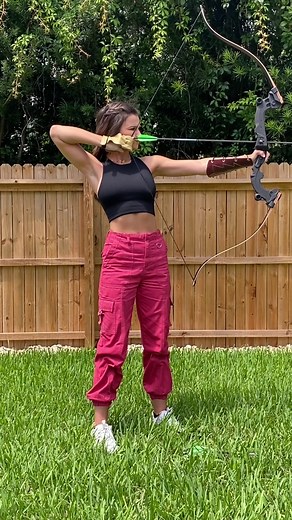 Shoutout to the original pink ranger Kimberly, this one’s for you 🦹🏻‍♀️ #trickshot #nobigdeal #budgeting