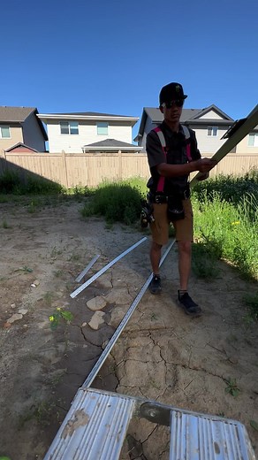 How to Replace Vinyl Siding Corner Posts Easily