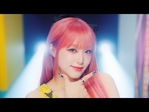YENA「SMILEY-Japanese Ver.-（feat.ちゃんみな）」Music Video
