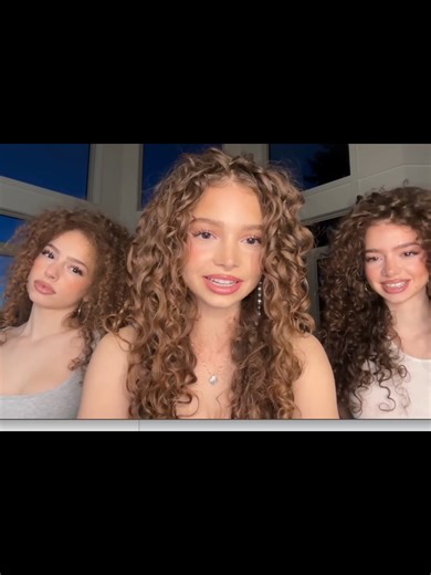 Kalogeras Sisters write a wanpire story #kalogerassisters #Kalogeras #funny