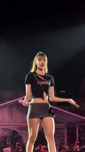 sona on Instagram: "I LOVE it when you call me senorita 🫦 💫 Follow for @sona_46500 me senorita . #explore #viral #lisa #showroom #dence"