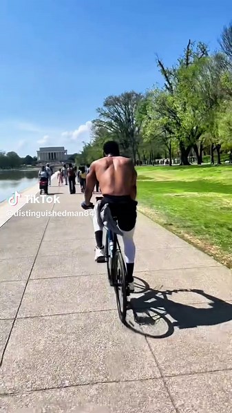 Two wheels with the homie. Iron sharpens, iron. 💪🏾🚴🏾‍♂️#getoutside #bike #sunshine #therapy #fyp