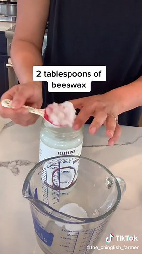 Homemade DIY Beeswax Lip Balm Tutorial