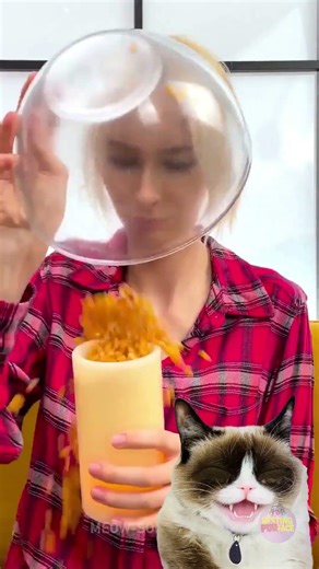FUN MINI POPCORN MACHINE 🍿🍿 | Turn any night into a movie night with this smart gadget #shorts