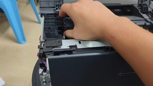 佳能7010C/7018C/惠普1025故障:滚筒卡住，报代码E021-0000，打印全黑，报代码E020-0000，套色不准，图案缺失……解决方法分享