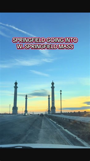 driving over the bridge into West Springfield #Springfield #WestSpringfield #Bridge #memorialbridge
