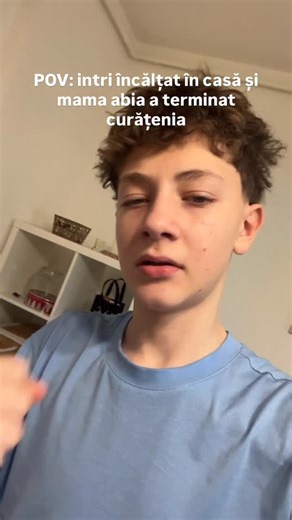 Edward Manac on Instagram: "Of, mamele astea..🤣🤣 #mama #curat #funny #amuzant #incaltat"