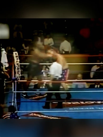 Ein Schlag veränderte alles in diesem Kampf #Boxen #Ringen #boxing #MMA