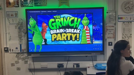 Simon Hunt on Instagram: "The Grinch Brain Break Party! 🎄💚 Today we used a brilliant brain break from Coach Corey Martin on YouTube. It’s a Christmas themed Grinch activity filled with freeze dances, chase games, jump battles and a mix of other fun movement challenges. Perfect for getting everyone up and active! 🕺✨ And for any Grinches out there wondering why we didn’t just go outside… we would have, but the weather was a full-on storm today. We had a few minutes to spare in the lesson, so th