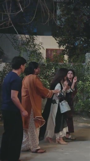 Police agayi! #sharpasand #hareemfarooq #hiramani #shorts