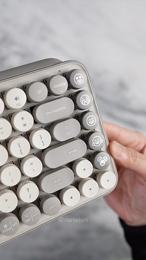 Daniel Sin on Instagram: "The Logitech Pop Keys is a wireless keyboard with customizable emoji keys! #wirelesskeyboard #emoji #emojokeyboard #logitech #logitechpopkeys #unboxing #asmr #keyboard #aesthetic"