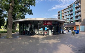 De Bik Bar, een van de oudste horecabedrijven van het centrum van Emmen, staat te koop