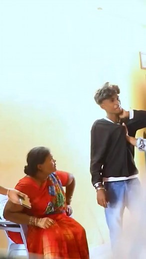 prank on mom. #vinaykuyya #commenttrolling #comedy #telugushorts | Vinay Kuyya