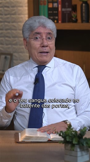 O sangue de Jesus não é símbolo. É poder. Na cruz, não foi apenas sofrimento. Foi substituição. Ele tomou o nosso lugar. O castigo que nos traz a paz estava sobre Ele. O pecado exigia justiça. Deus proveu o Cordeiro. E o sangue que foi derramado não clama por condenação — clama por perdão. Esse sangue purifica, justifica e reconcilia. Não apenas cobre o pecado. Remove. Não apenas alivia a culpa. Cancela. Há poder no sangue de Jesus para salvar o mais perdido, restaurar o mais quebrado e dar vida